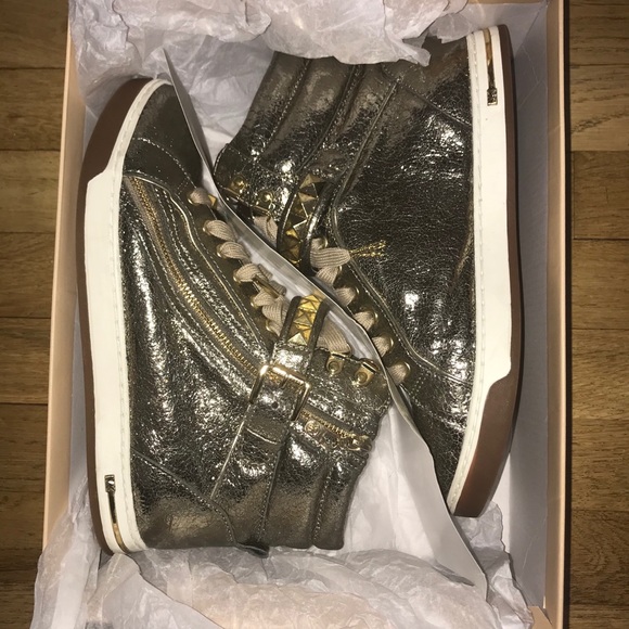 MICHAEL KORS STUDDED HIGH TOPS SZ 9.5 - Picture 5 of 5